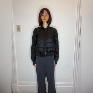 Lululemon Non-Stop Reversible Insulated Bomber Jacket Black Puffer Womens Size 4